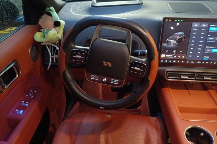 Used Li Auto L9 2022 Max model
