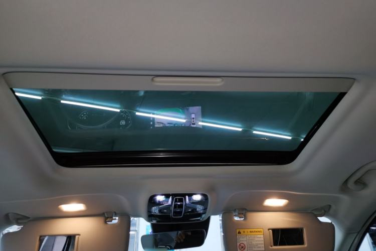 Used Roewe iMAX8 2022 400TGI Prestige Edition
