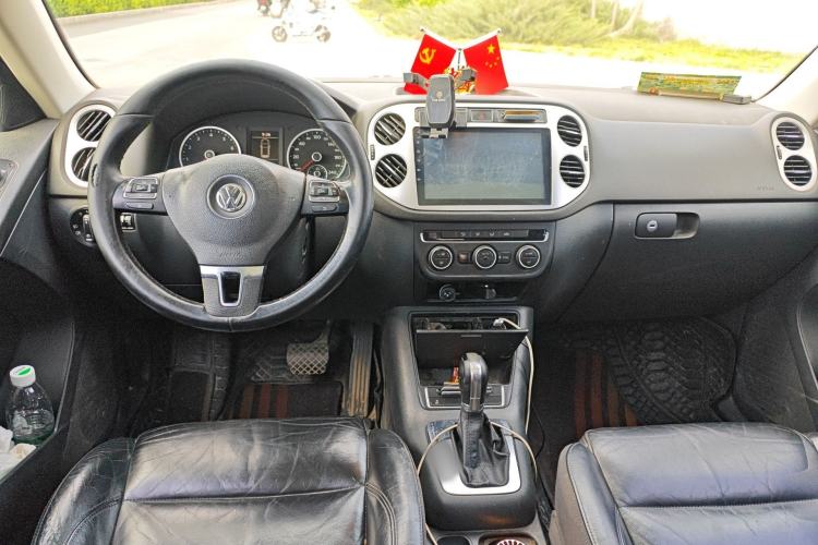 Used Volkswagen Tiguan 2013 1.8 TSI Automatic Two-Wheel Drive Comfort Edition Center Console