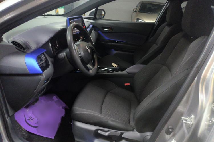 Used Toyota IZOA 2021 2.0L Yichi SPORT
