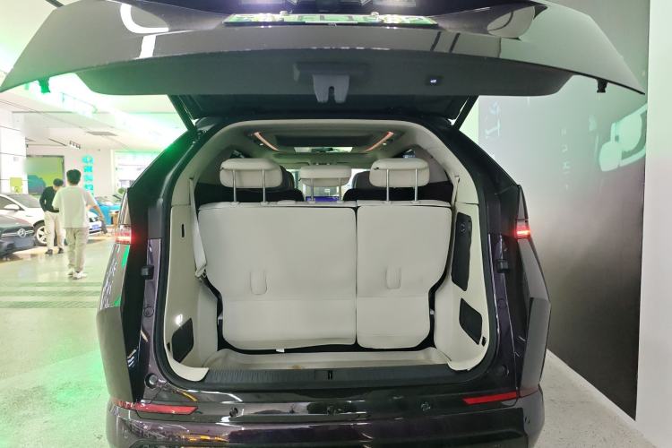 Used XPeng X9 2026 Model—Range-Extended Version 1602 Ultra Trunk