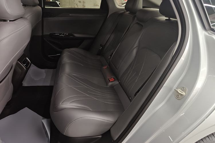 Used Geely Galaxy L6 2025 EM-i 140km Starship Edition