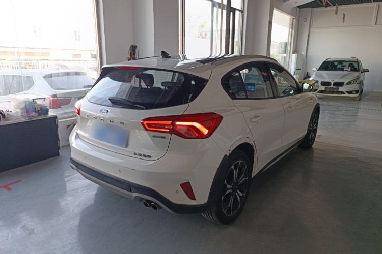 Used Ford Focus Active 2020 EcoBoost 180 Automatic Titanium Edition Rear Right 45 Deg