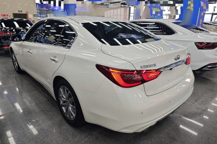 Used Infiniti Q50L 2018 2.0T Comfort Edition China VI Standard Rear Left 45 Deg
