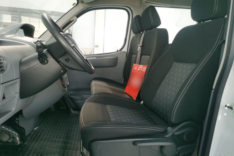 Used SAIC MAXUS Xintu V80 2021 2.0T AMT Classic Aoyuntong Short Wheelbase Mid-Roof 5/6-Seater