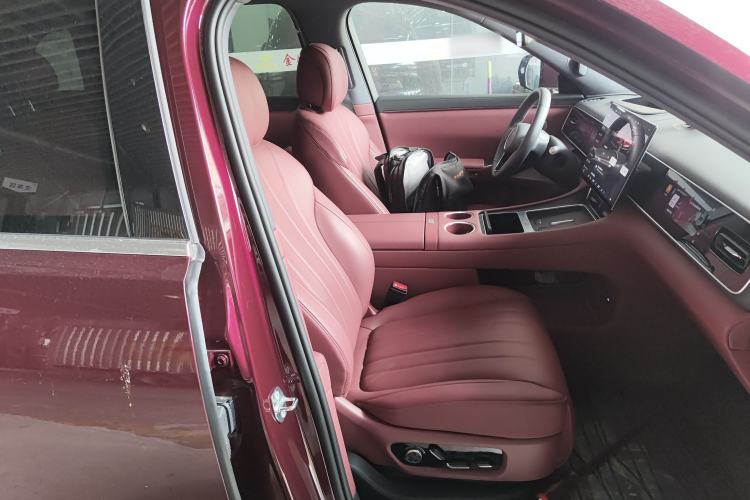 Used Hima AITO M7 2026 Model Range-Extending Ultra All-Wheel Drive 5-Seater Version Right Front Seat