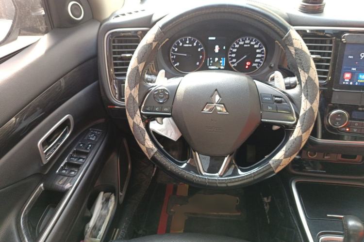 Used Mitsubishi Outlander 2018 2.4L 4x4 Elite Edition 5 Seats
