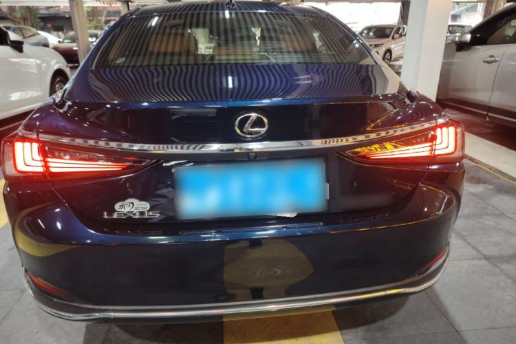 Used Lexus ES 2023 200 Excellence Edition