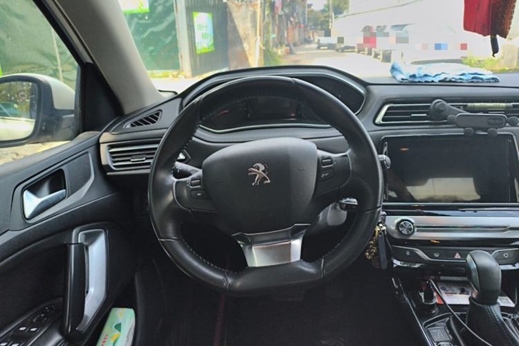 Used Peugeot 308 2019 230THP Automatic Luxury Edition China V Standard Steering Wheel