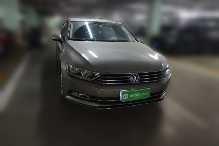 Used Volkswagen Magotan 2017 330TSI DSG Luxury Model