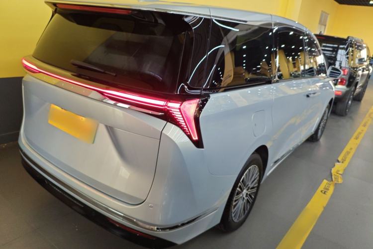 Used Buick GL8 New Energy 2024 Lu Zun Luxury Edition 6-Seater
