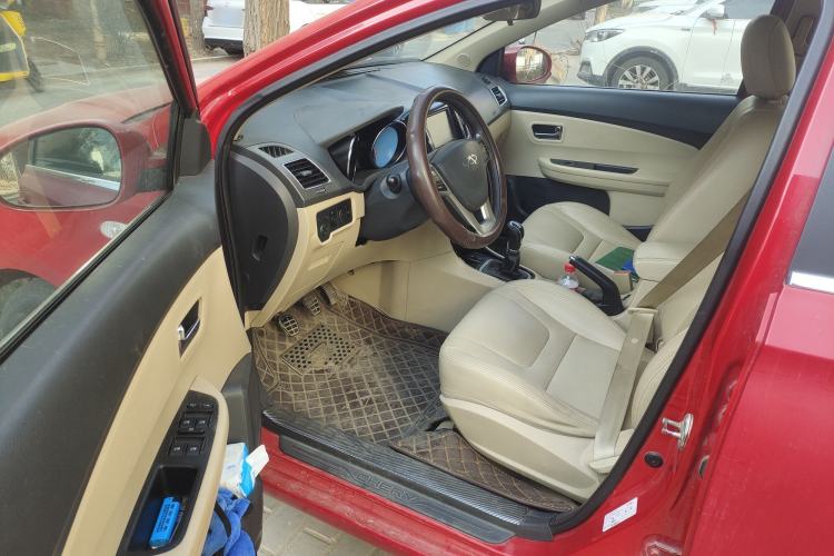 Used Chery E3 2013 1.5L Manual Fashion Model
