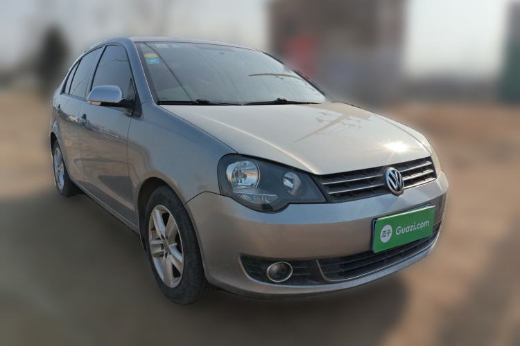 Used Volkswagen Polo 2011 Jingqu 1.6L Manual - Real Cool Edition Front Right 45 Deg