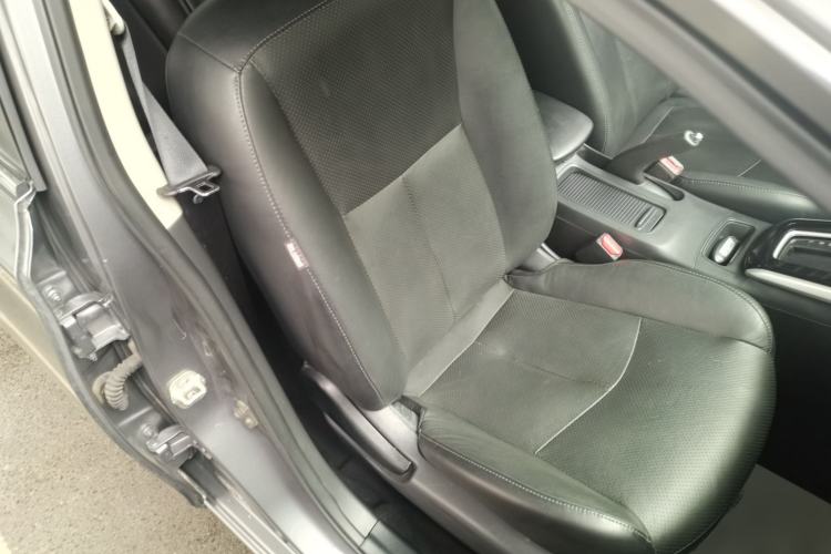 Used Nissan Sylphy 2016 1.6 XL CVT Deluxe Edition Right Front Seat
