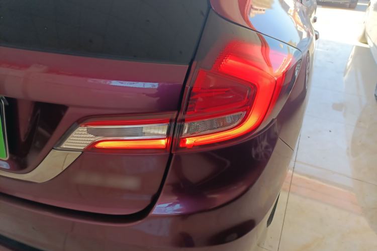 Used Honda Jade 2017 1.8L automatic Comfort version 5 seats
