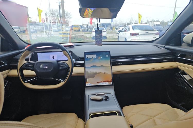 Used Geely Galaxy L6 2023 60km PLUS Center Console