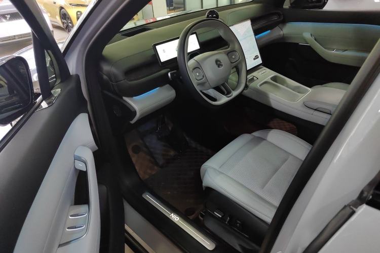 Used Nio ES6 2024 75 kWh Driver Seat