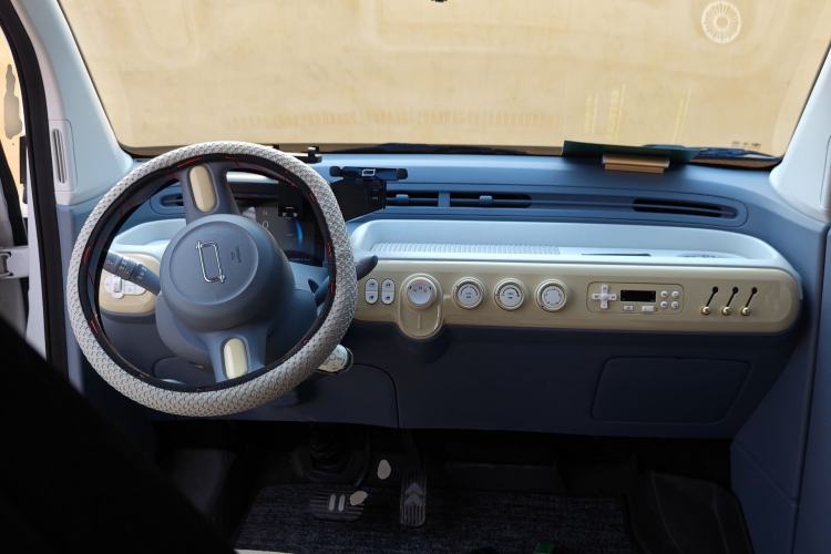 Used Bestune Pony 2025 222km Lightning Horse Center Console