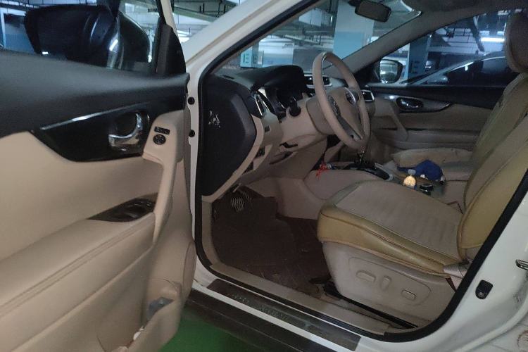 Used Nissan X-Trail 2014 2.5L CVT Luxury Edition 4WD