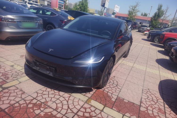 Used Tesla Model 3 2023 Long-Range All-Wheel-Drive Version