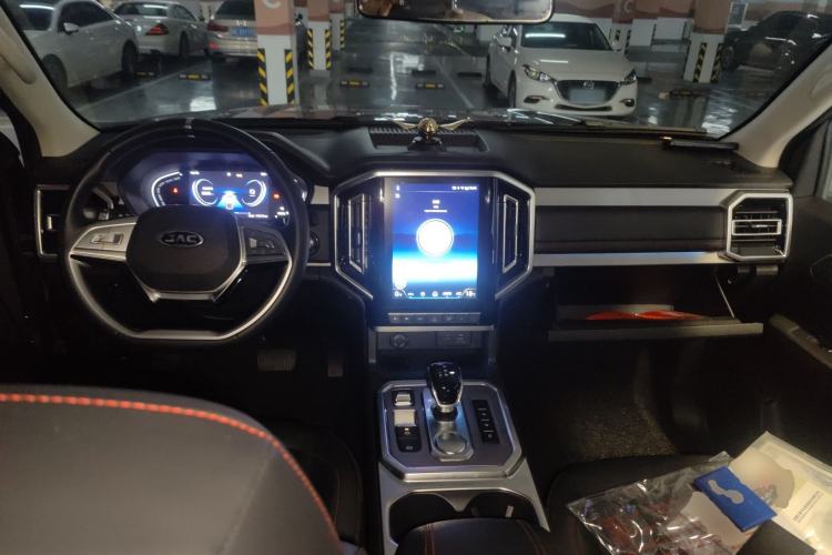 Used JAC Group Hantoo 2023 2.0T Automatic Diesel Two-Wheel-Drive Elite Model with Standard Dual Features