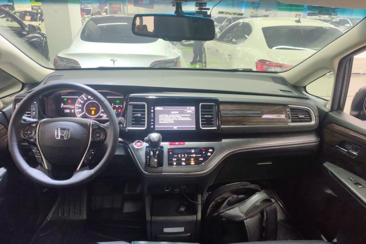 Used Honda Elysion 2016 2.4L Luxury Edition