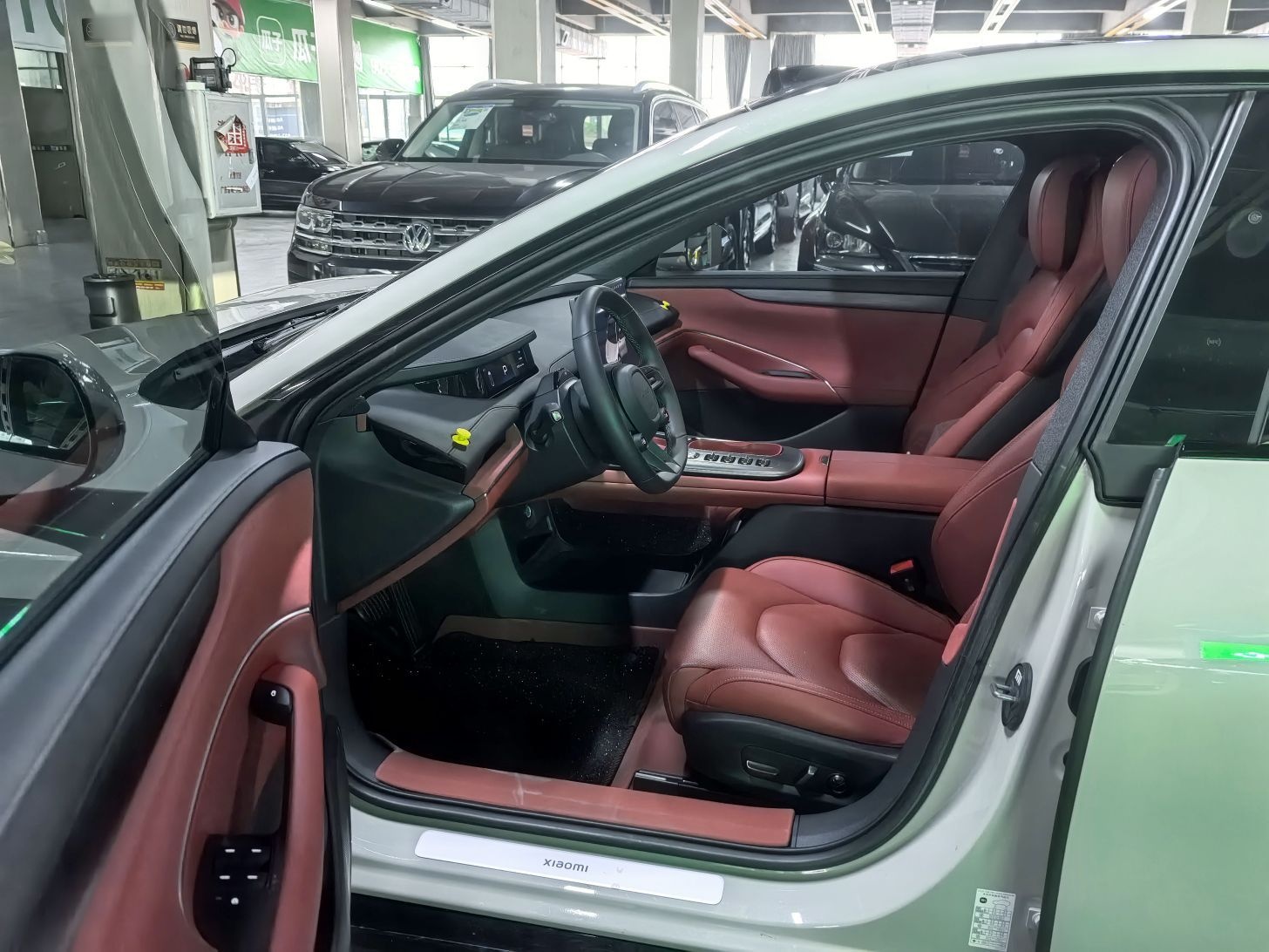 Xiaomi Auto SU7 2024 Rear-Drive Ultra-Long Range Advanced Pro-Level Intelligent Driving Version — снимка 17