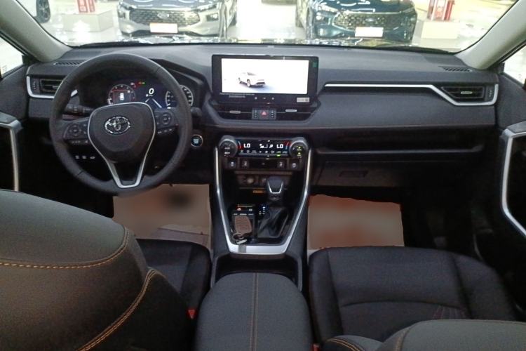 Used Toyota RAV4 2024 2.0L CVT Two-Wheel Drive Fashion Plus Edition Center Console