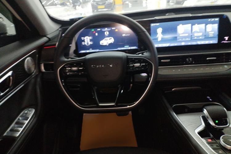 Used Chery Tiggo 8 PRO 2024 Champion Edition 290T Two-Wheel Drive Shining Version 5 Seats
