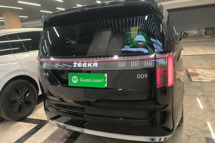 Used Zeekr 009 2024 7-Seater Walk-Through Version Four-Wheel Drive 108 kWh