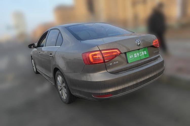 Used Volkswagen Sagitar 2015 1.6L Automatic Comfort Model
