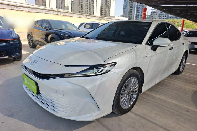 Used Toyota Camry 2024 Dual-Motor 2.0 HGVP Luxury Edition