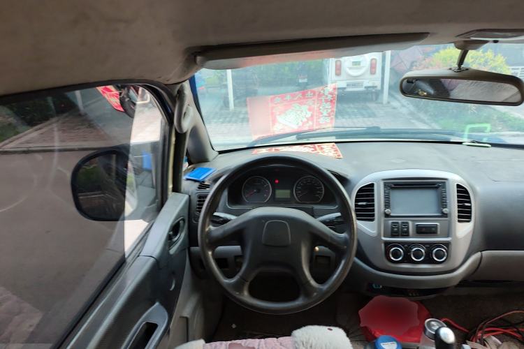 Used FORTHING Lingzhi 2014 M3 1.6L 7-Seater Comfort Model Steering Wheel