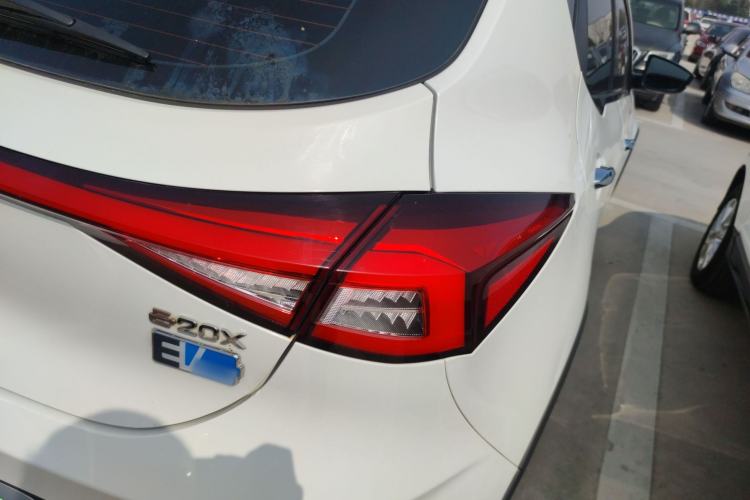 Used SOL E20X 2020 Heartbeat Edition