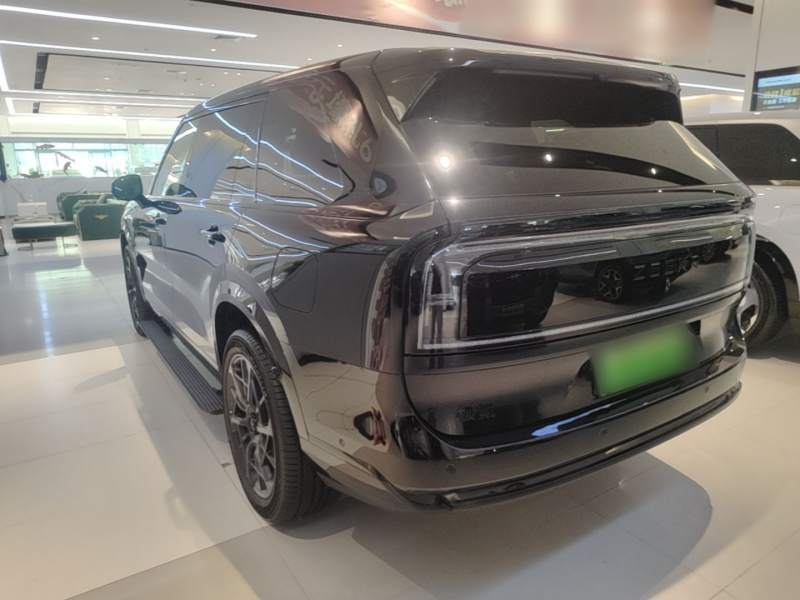 Used Zeekr 9X 2025 Moon Black Edition 70kWh — 4