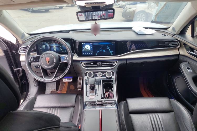 Used Hongqi H9 2020 3.0T Smart Connect Flagship Four-Seat Version Center Console