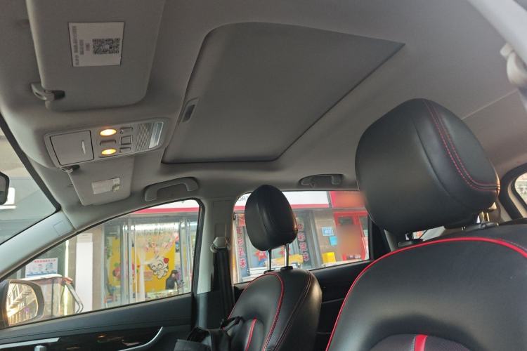 Used FORTHING Joyear X5 2017 Enjoy Series 1.6L CVT Luxury Model
