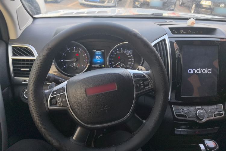 Used Haval H9 2015 2.0T Four-Wheel Drive Standard Model 7 Seats Center Console