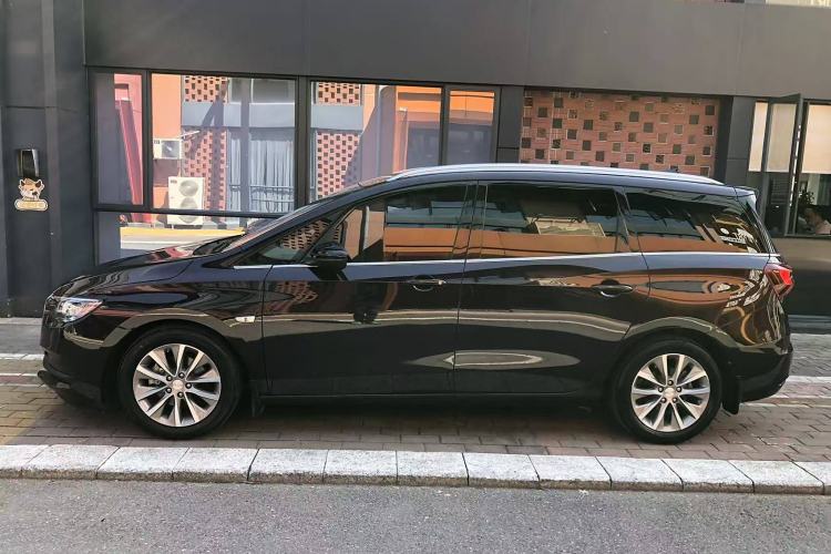 Used Buick GL6 2021 323T Mild Hybrid Connect Luxury Model
