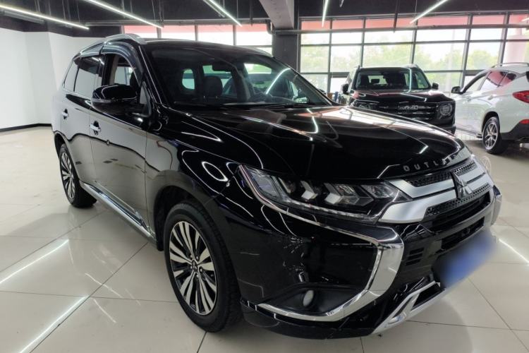 Used Mitsubishi Outlander 2020 2.4L 4x4 Zhi Xiang Edition 5 Seats