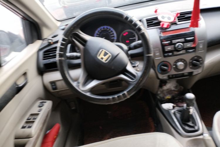 Used Honda City Classic 2012 1.5L manual Comfort version