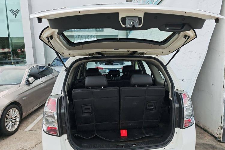 Used Chevrolet Captiva 2014 2.4L 4x4 Flagship Edition 7 Seats