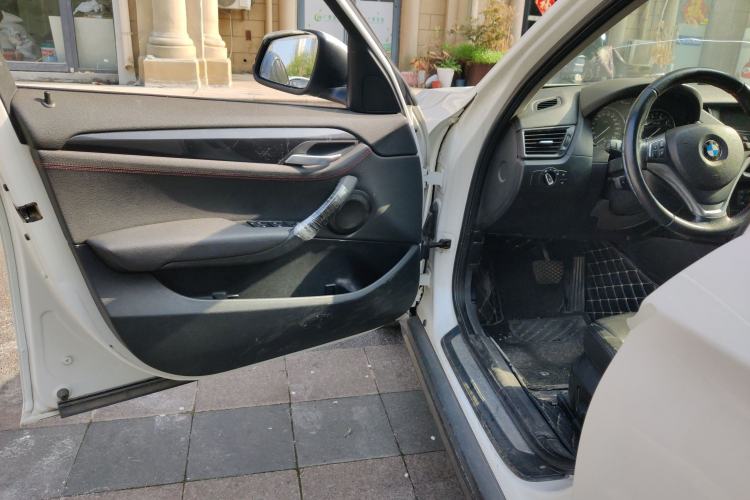 Used BMW X1 2013 sDrive18i Sport Design Package
