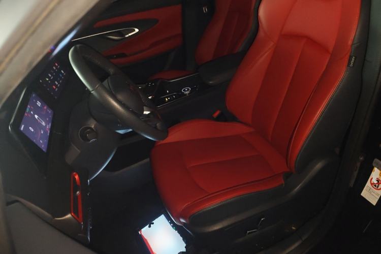 Used CHANGAN UNI-T 2020 1.5T Prestige Version