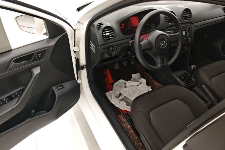 Used Volkswagen Jetta 2015 Zhuihui Edition 1.4L Manual Fashion Model
