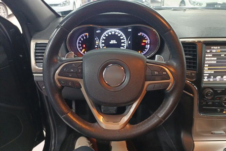 Used Jeep Grand Cherokee (Import) 2014 3.0L Comfort Navigation Edition