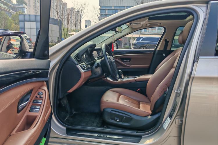 Used BMW 5 Series 2014 520Li Elegant Model