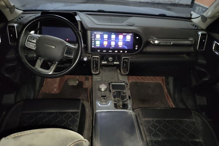 Used Haval DARGO 2022 2.0T DCT 4x4 Chinese Rural Dog Edition Center Console