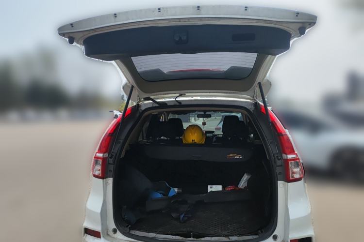 Used Honda CR-V 2016 2.0L Two-Wheel Drive Classic Edition Trunk