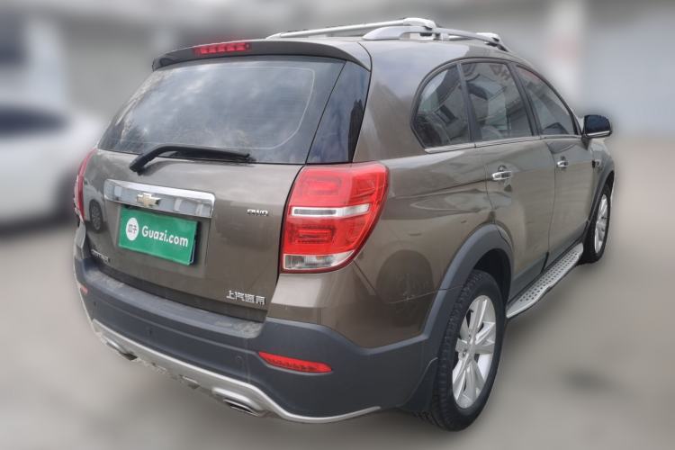 Used Chevrolet Captiva 2017 2.4L 4x4 Flagship Edition 7-Seater